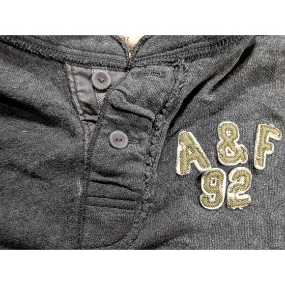 Vintage Abercrombie & Fitch Distressed Appliqué Muscle Long Sleeve T-Shirt L - Picture 4 of 10